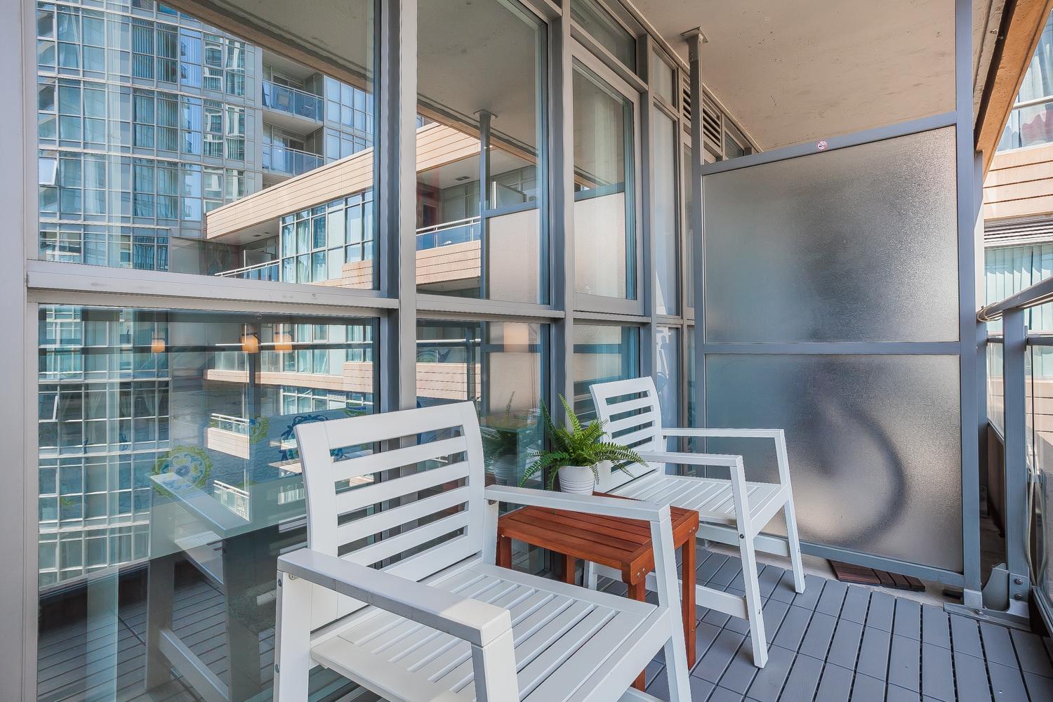 Cozy 2Br Close To Cn Tower & Harbourfront Toronto Kültér fotó